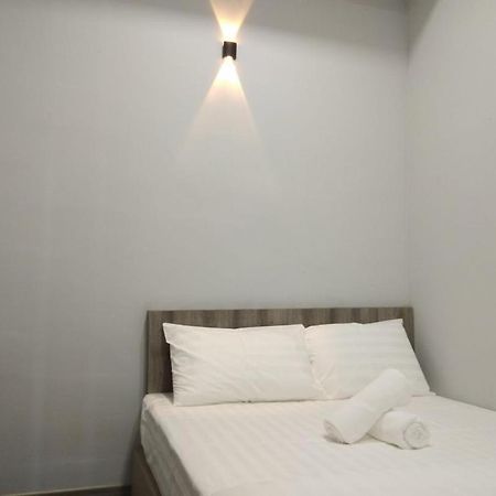 The Room Perhentian - Long Beach Кампунг-Куала-Бесут Экстерьер фото